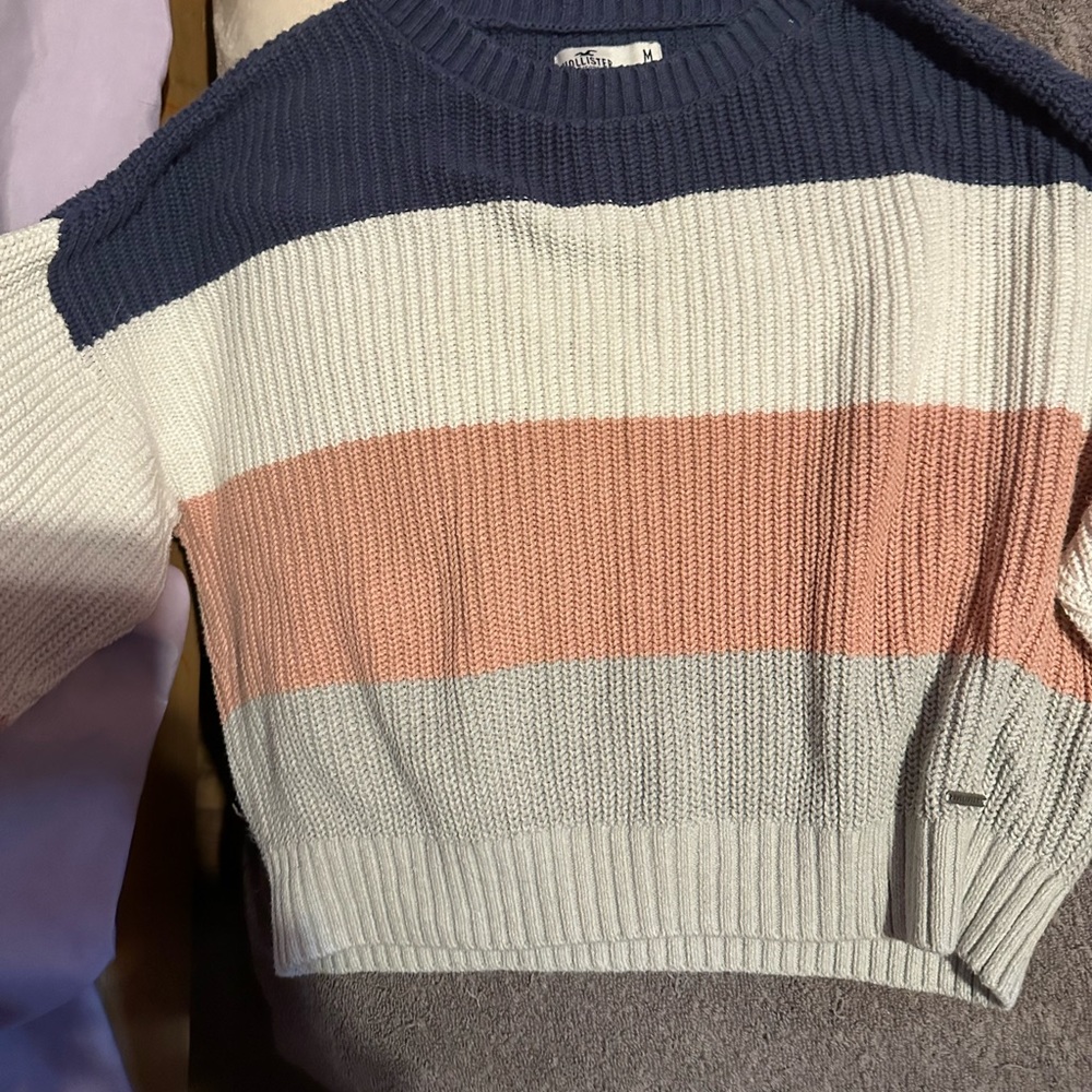 girls hollister sweater